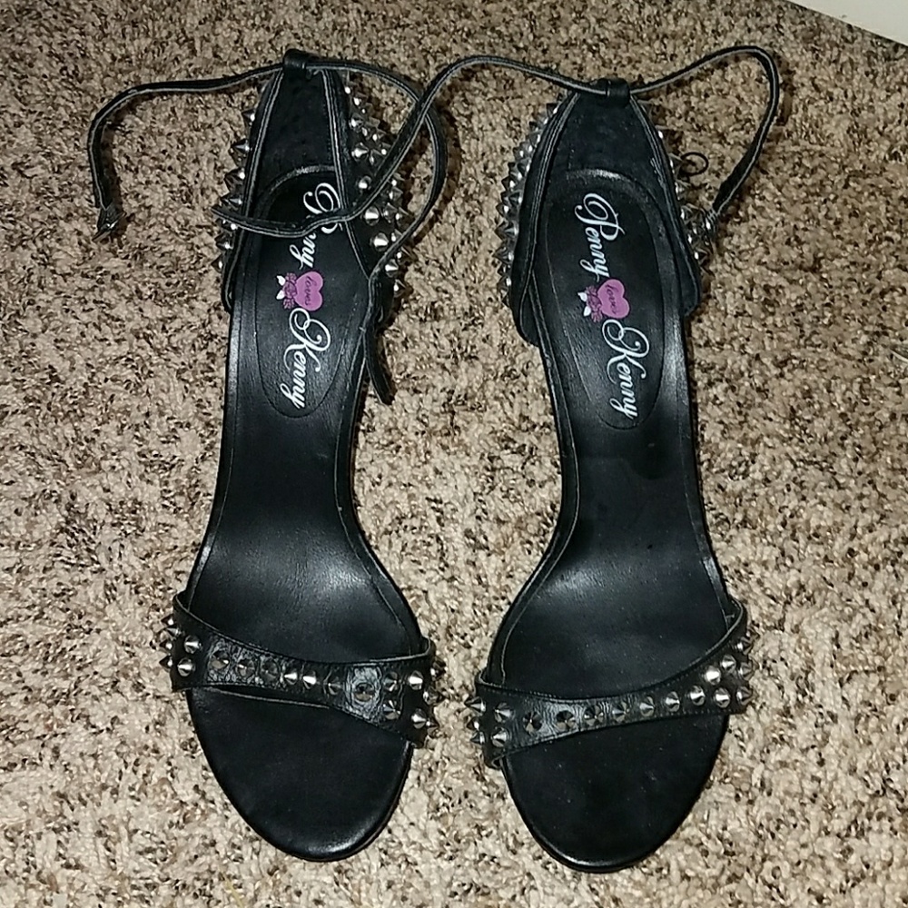Black Spike Studded Heels Size 9 Penny Kenny